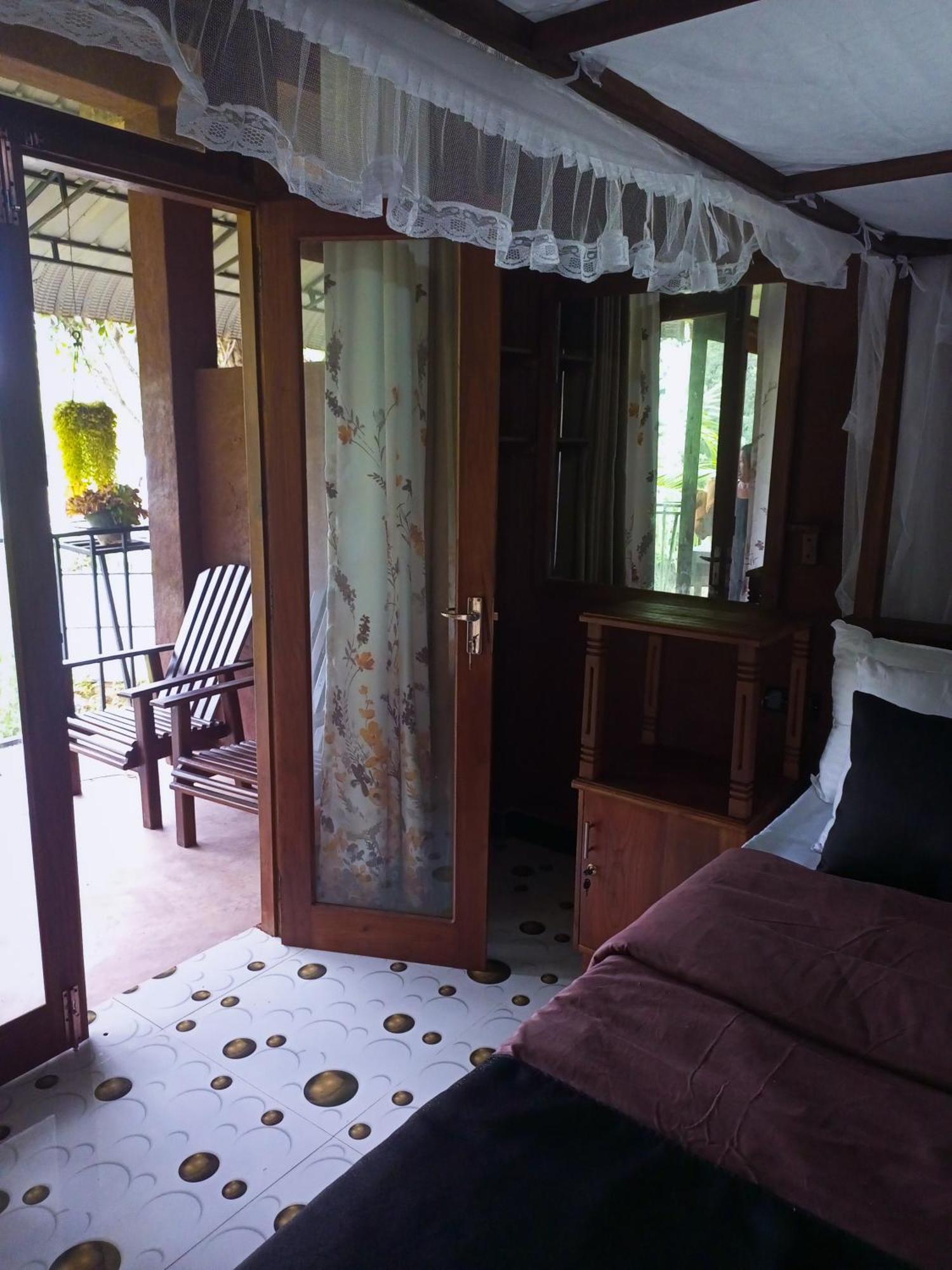 Creek Downhills Bed & Breakfast เอลลา ภายนอก รูปภาพ