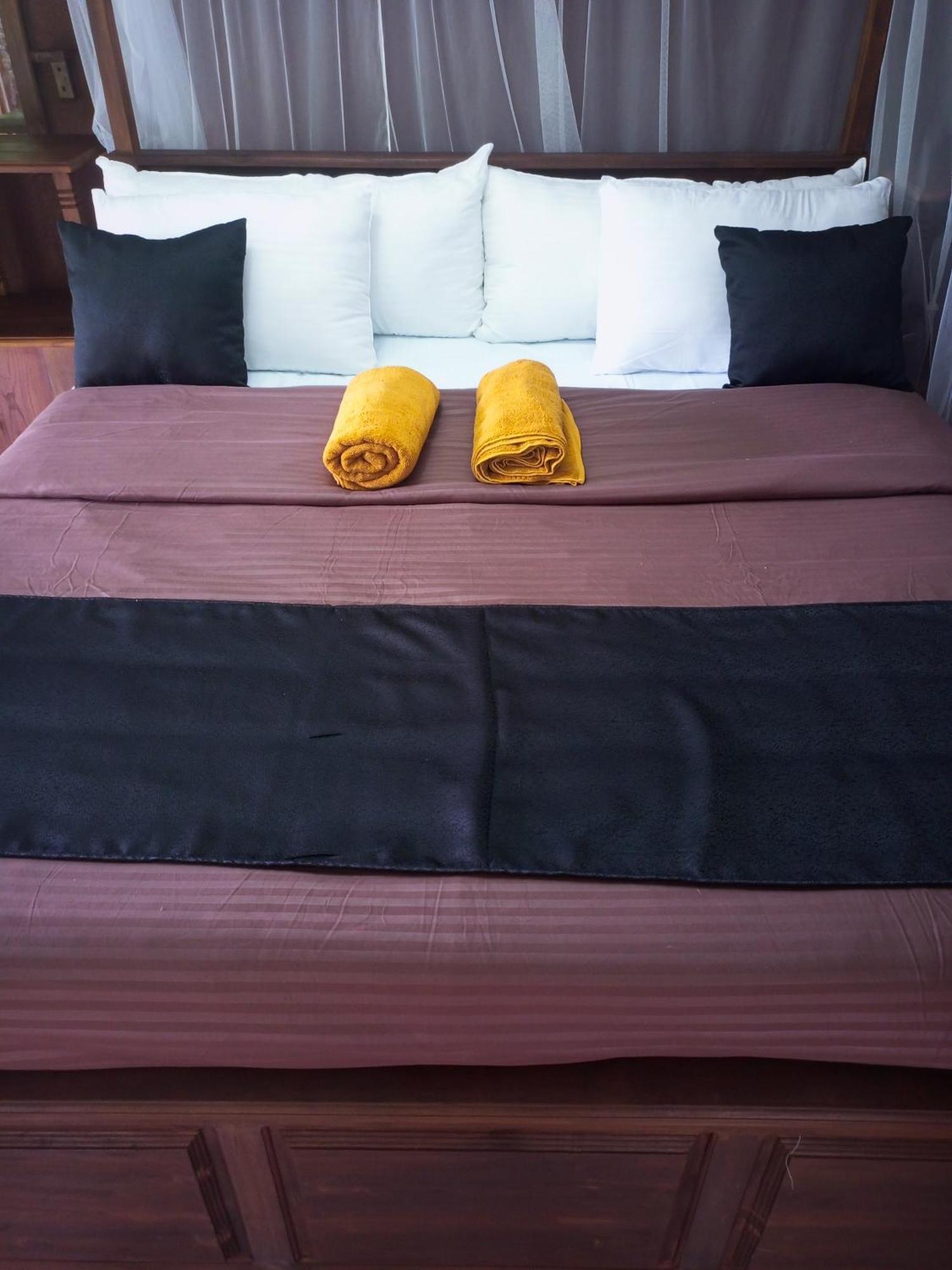 Creek Downhills Bed & Breakfast เอลลา ภายนอก รูปภาพ