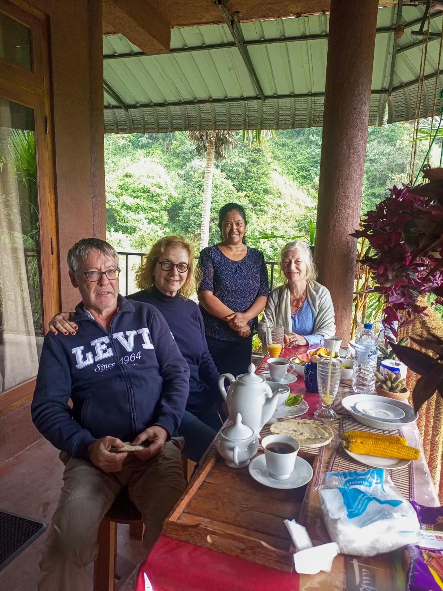 Creek Downhills Bed & Breakfast เอลลา ภายนอก รูปภาพ